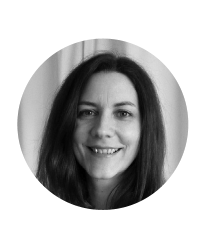 Lindsay Warwick photo.png Lindsay Warwick photo.png